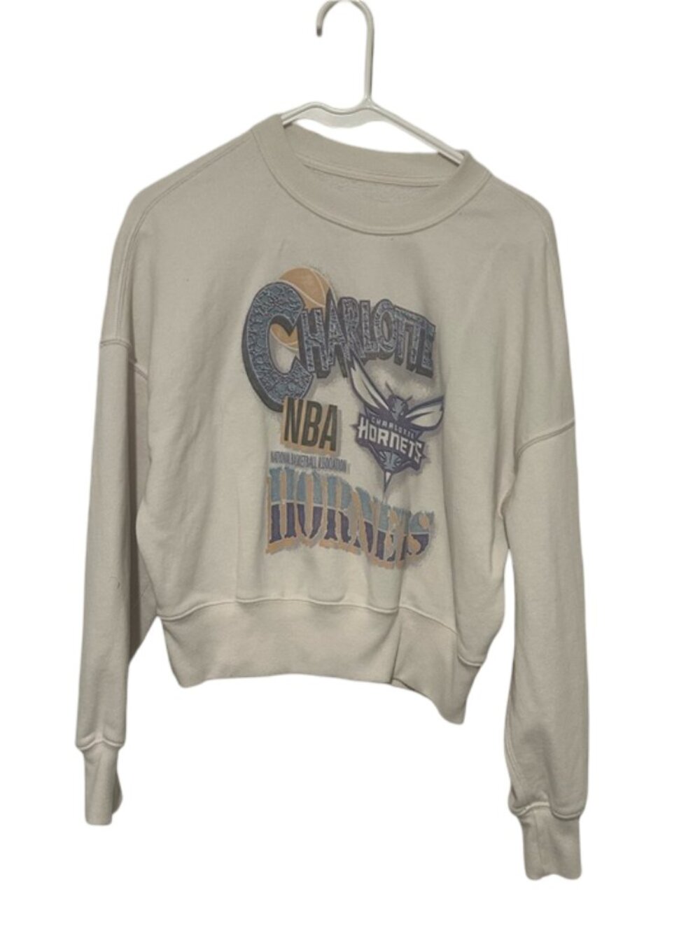 Abercrombie and Fitch XS Charlotte Hornets NBA Graphic Sweatshirt Top